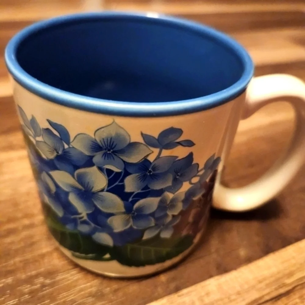 Jane Bowen 1991 Flowers, Inc.  Balloons Blue  Hydrangeas Coffee  Mug 12 oz